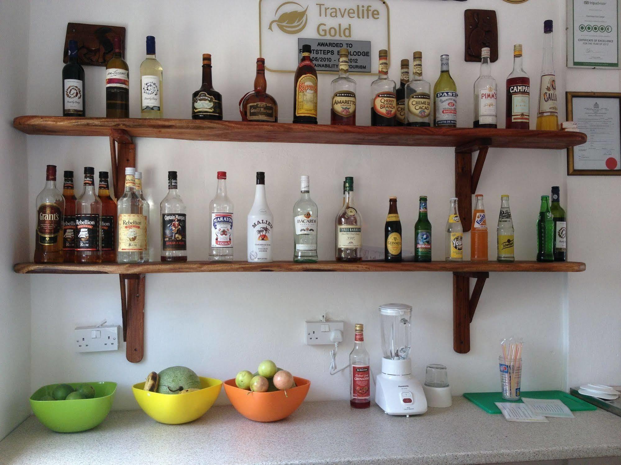 Footsteps Eco-Lodge Gunjur Экстерьер фото
