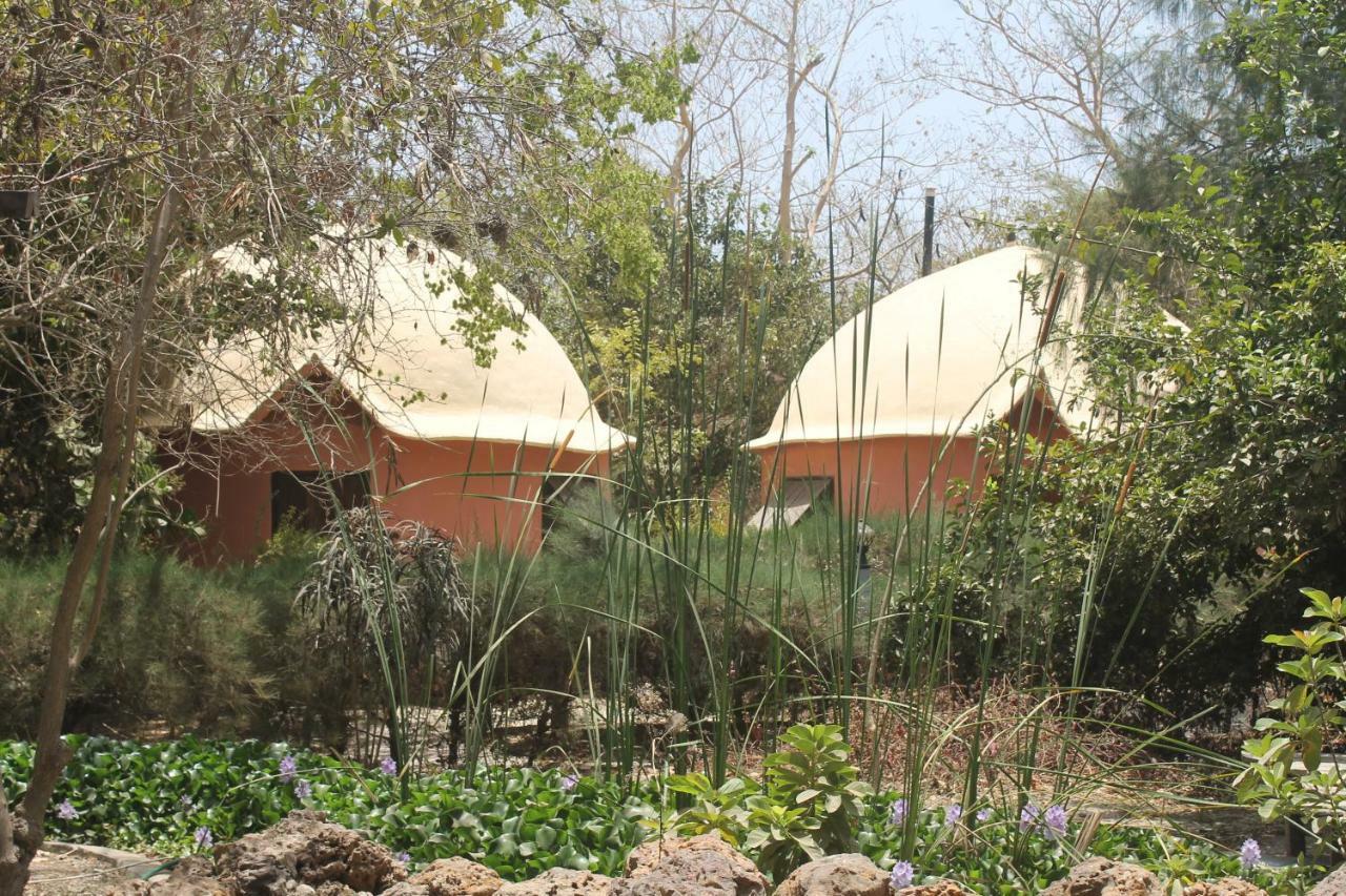 Footsteps Eco-Lodge Gunjur Экстерьер фото