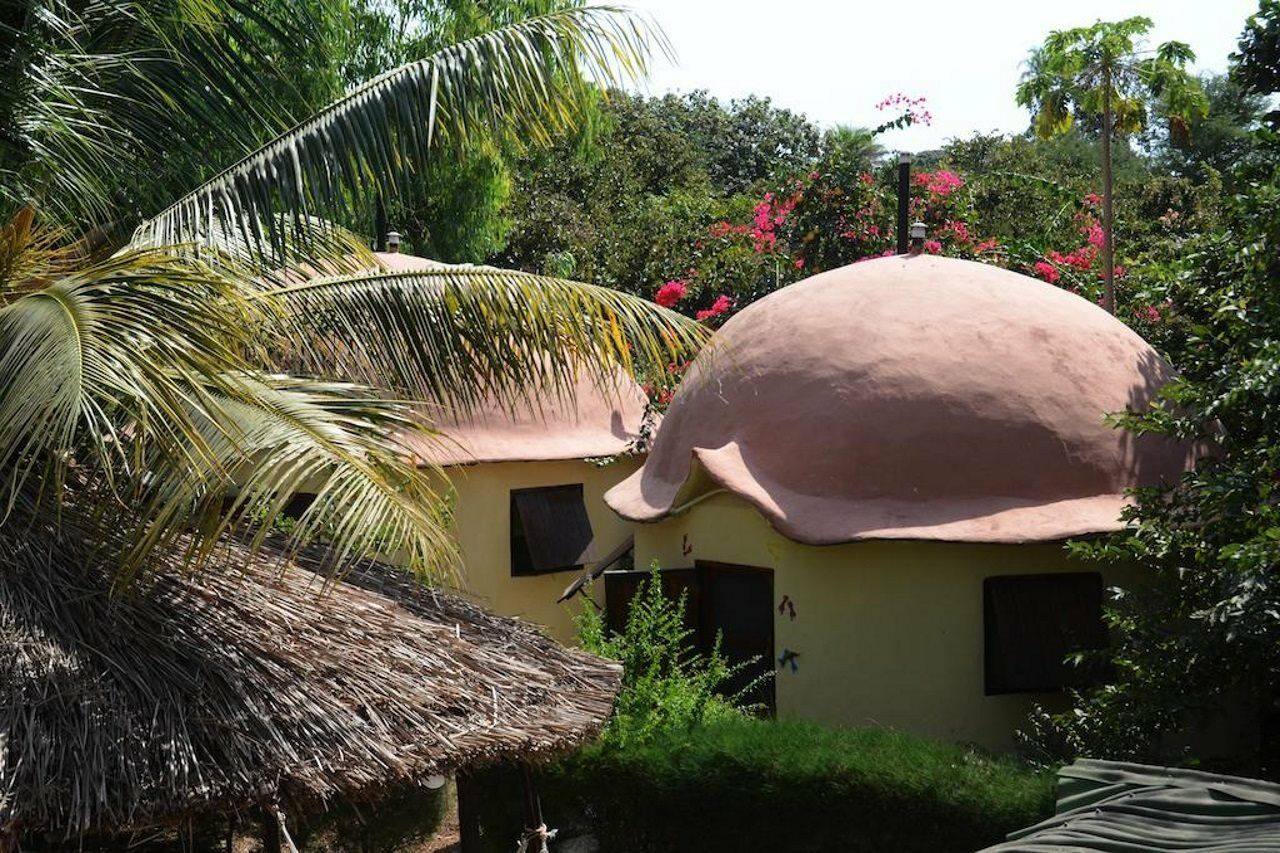 Footsteps Eco-Lodge Gunjur Экстерьер фото